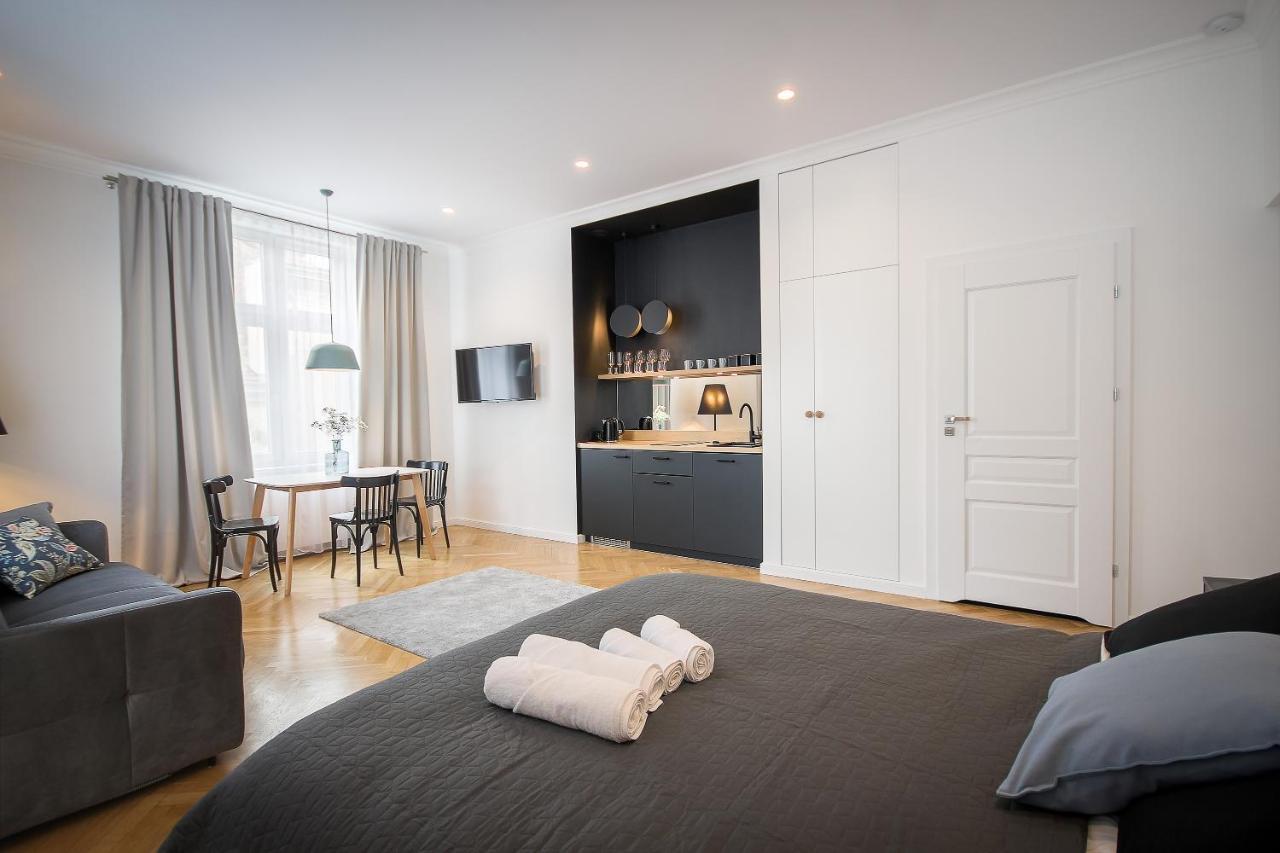 Wanderlust Apartments Krakow Luaran gambar