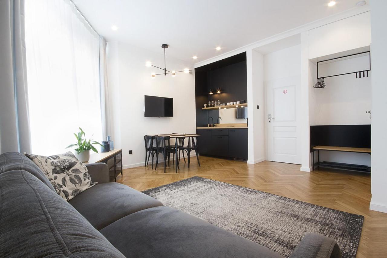Wanderlust Apartments Krakow Luaran gambar